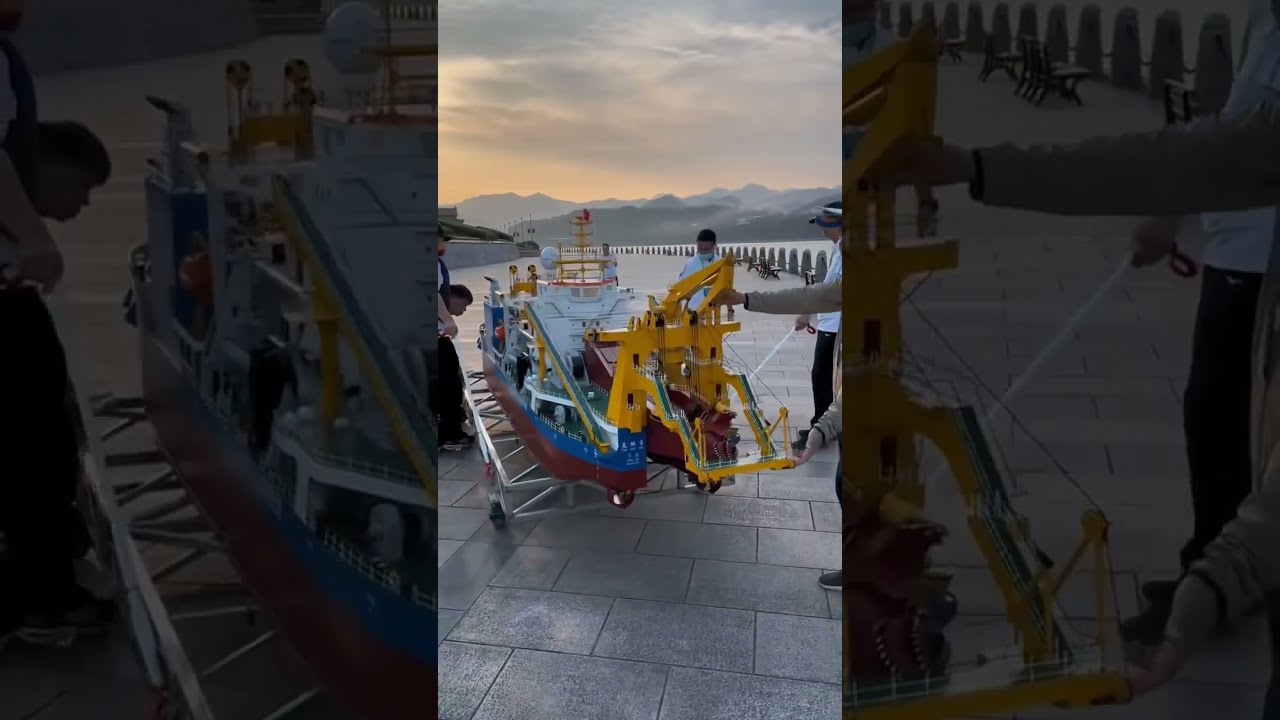 Super Big Scale RC Ship Model
