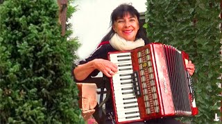 Beautiful Accordion Melodies and Stories