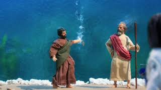 Robot Chicken - Stay In The Middle.