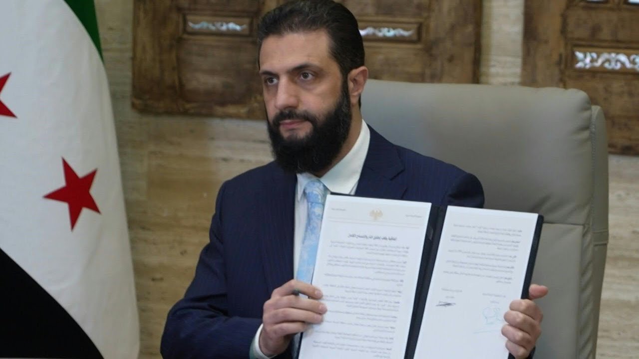 Presidente sírio anuncia acordo com curdos, incluindo trégua | AFP