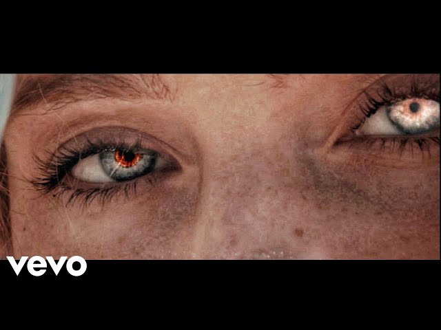 The Fat Rat - Rise Up (feat. Sam Kolder) [Music Video]