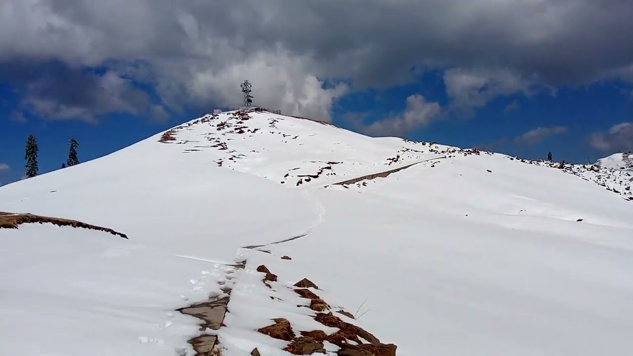 Heavy Snowfall in Ganga Choti ❄️ | Kashmir Nature