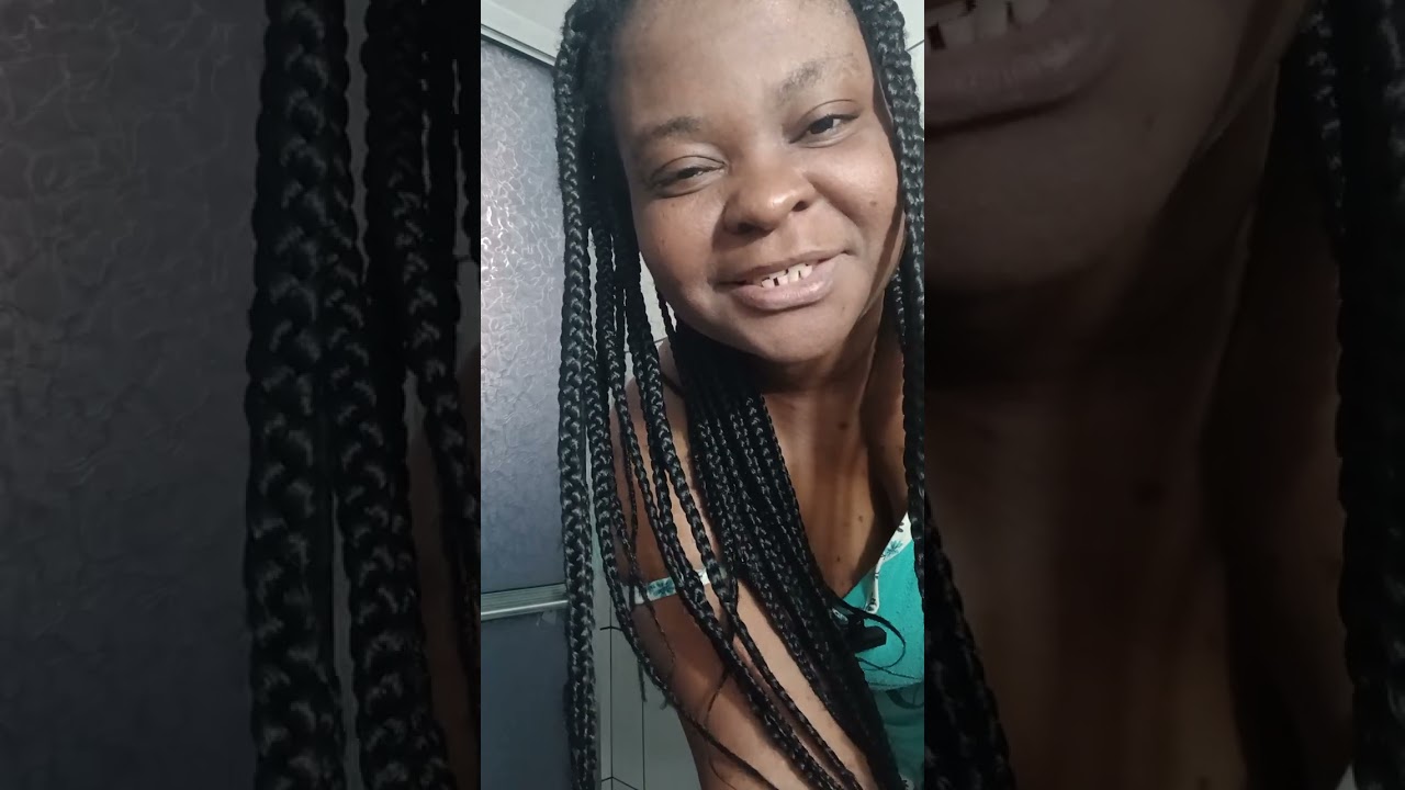 Meu primo vídeo no canal, conversando e ao mesmo tempo limpando banheiro 