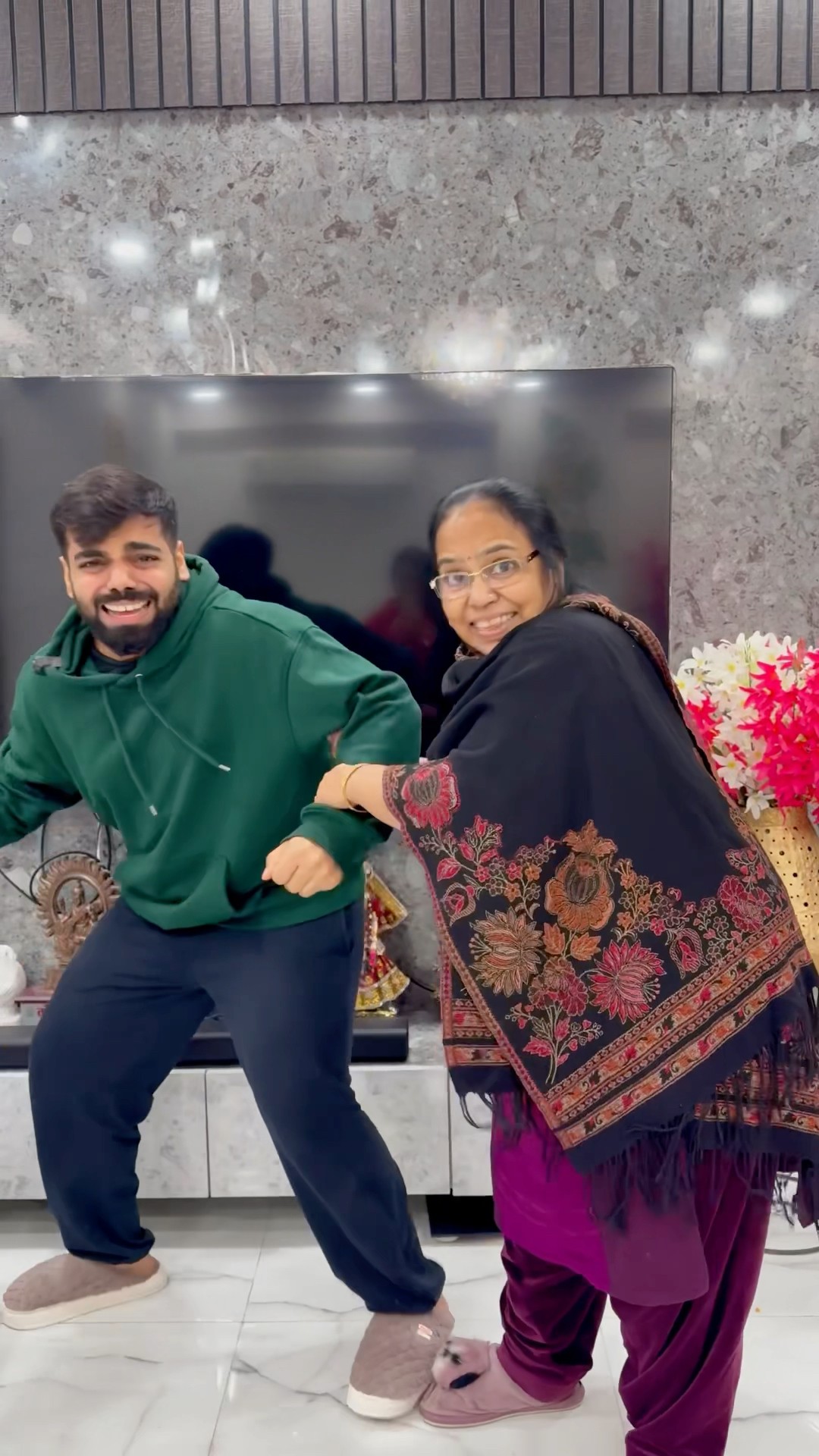 Tenge tenge nai mummy ko hi takla kardiya #shorts #youtubeshorts #gauravaroravlogs