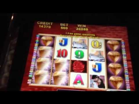 Hearts Of Gold Slots