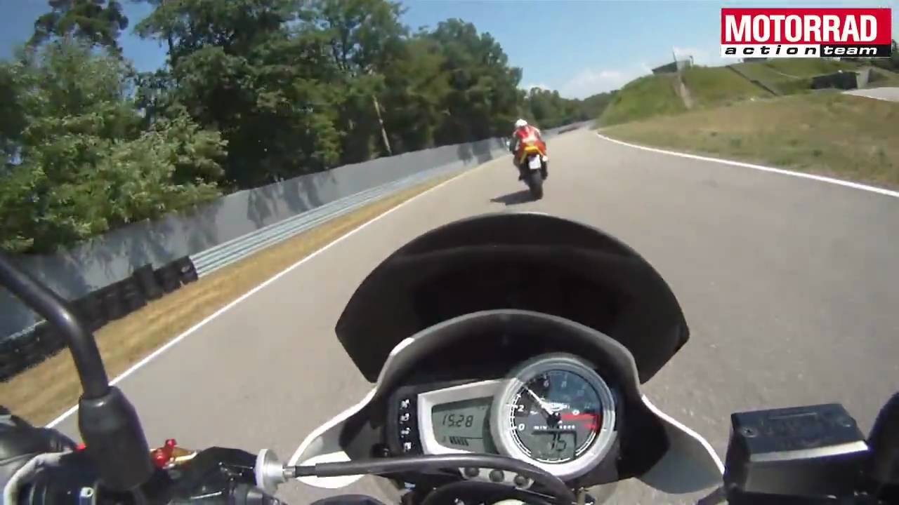 action team Kurvenschule + Hanging-Off im LuK Driving Center onboard