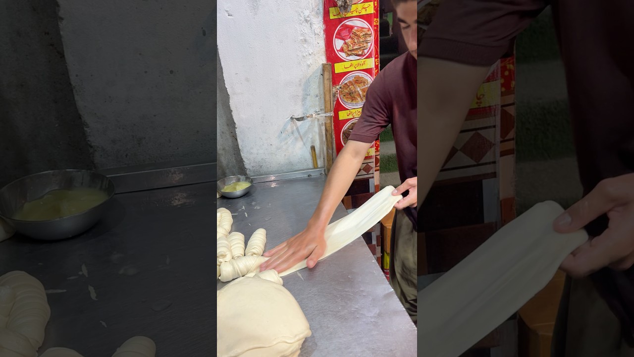 Skillful way to make a roll bread 😋 