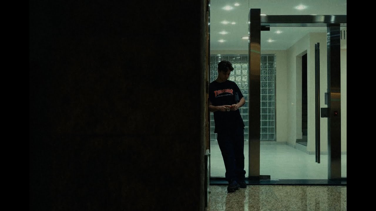 NACHOTHEPLUG - ES QUE