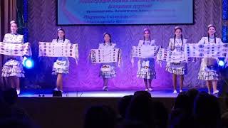 Татарский танец с полотенцами - хореографический коллектив Дуслар, руководитель Венера Акжигитова