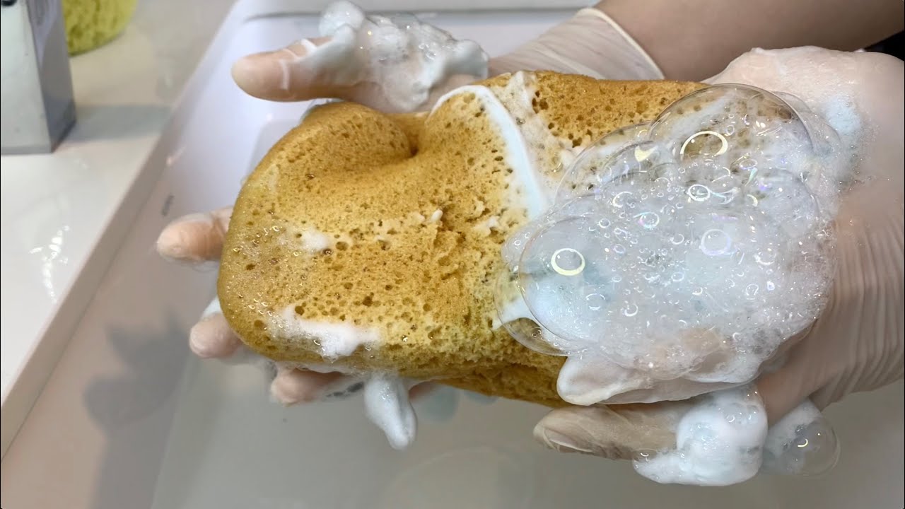 ✨RINSING✨ Grout Sponges with Just Hot Water (INTENSE squeezing + glove sounds) - sponge ASMR