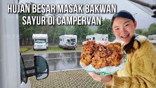 Hujan Besar Seharian Masak Bakwan Sayur di Campervan