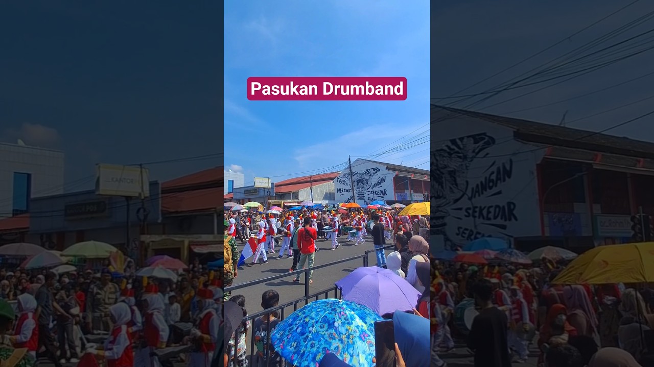 Pasukan Drumband Anak-anak SD di Karnaval Hari Jadi Kuningan 