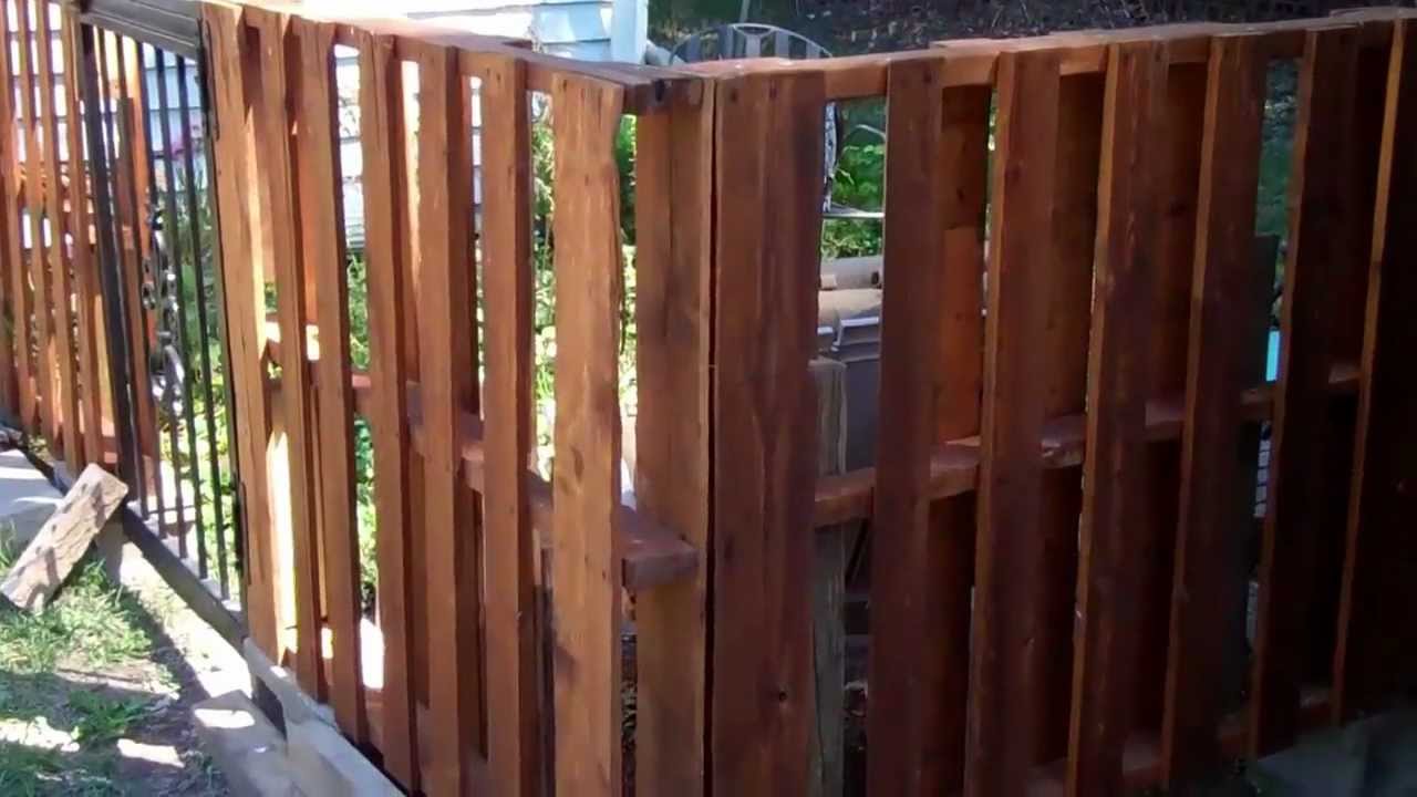 Pallet Fence - YouTube