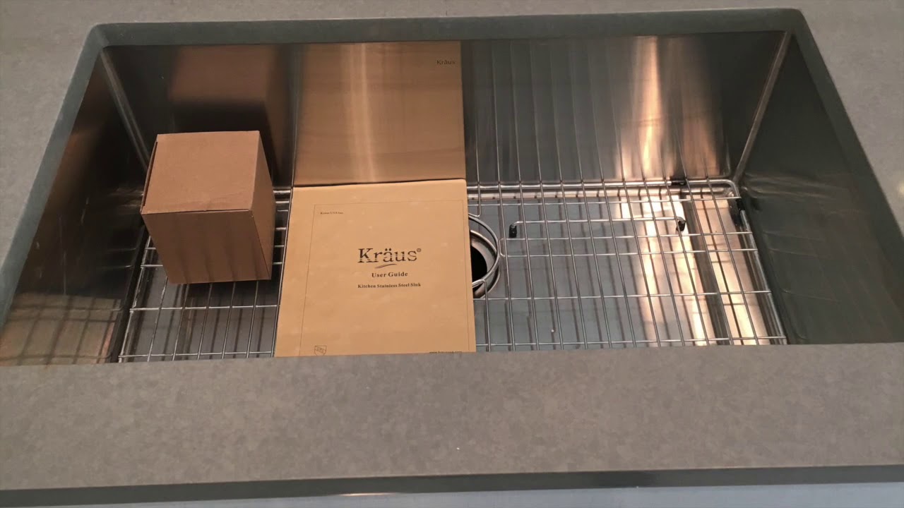 WHITE AND GREY KITCHEN | QUARTZ COUNTERTOPS FABRICATOR & INSTALLER