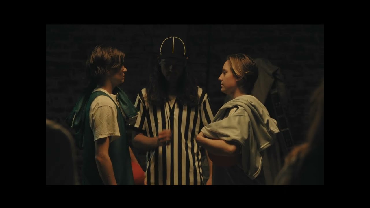 在 YouTube 上观看 Mal Not Bad - Dodgeball (Official Video) 在 YouTube 上观看 Mal Not Bad - Dodgeball (Official Video)