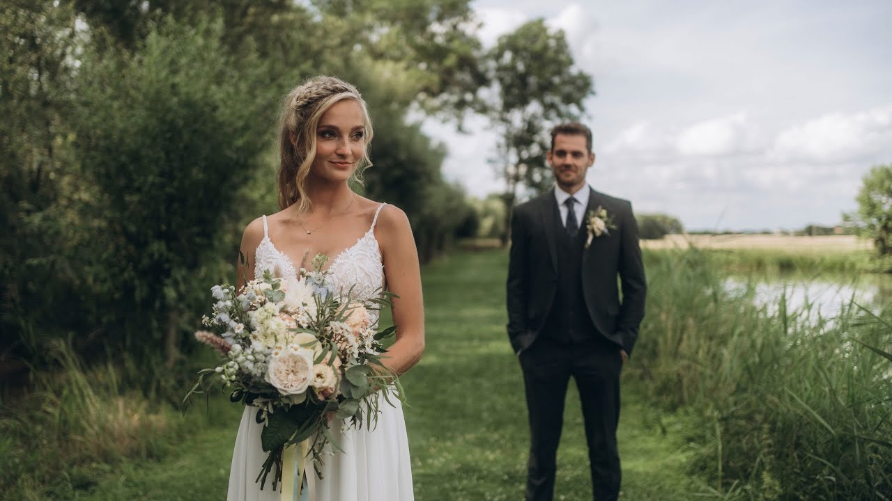 Nikča & Matěj Wedding Clip | Stodola Popovice, Czechia