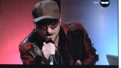 U2 Sunday Bloody Sunday acoustic by u2two