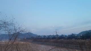 #3968 8000호대 전기기관차 견인 화물열차 / 온산 → 철암/ 적덕건널목 통과