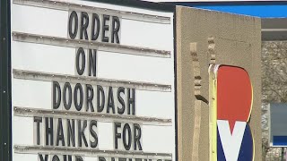 Burgerville lays off over 600 workers