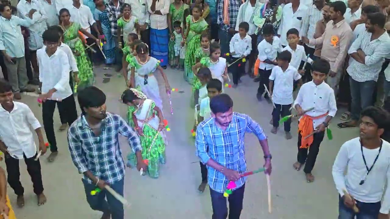 అయ్యప్ప స్వామి ఆలయప్రతిష్ఠ గాండ్లపెంట లో కోలాటం 🙏🙏