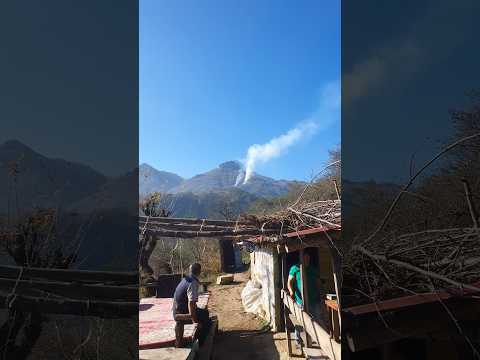 ۳۰ آبان ۱۴۰۴ متأسفانه جنگل های سمت آبشار لاتون هم دچار حریق شدن