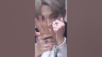 omg Jimin are flirting on fan meet 🥵🥵🥵🔥🔥