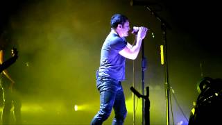 Nine Inch Nails-March Of The Pigs (Live)