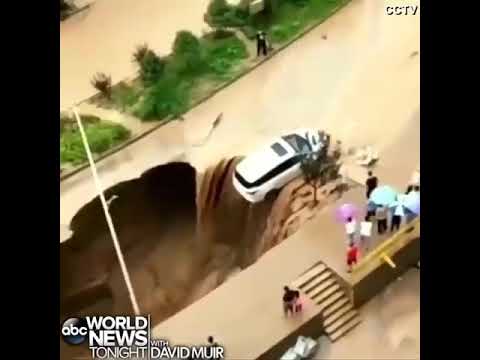 ايد على ايد تساعد