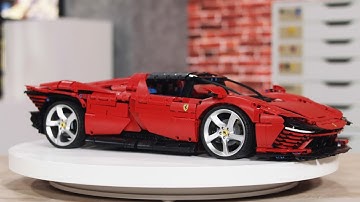 LEGO Technic Ferrari Daytona SP3 Designervideo