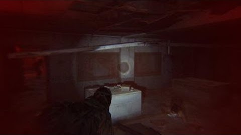 The Last of Us Part II: The Tunnels - Running Into A Shambler