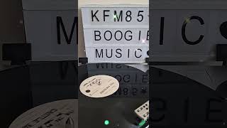 #KFM85 #music #boogiefunk #vinyl #80smusic #funk #electrofunk #soul 🔥🔥💣🎶🎶🔊🔊