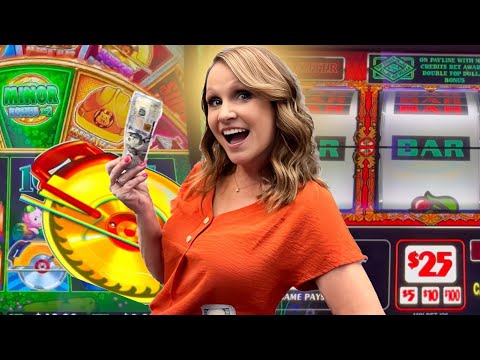 Vegas, Baby! Starting My Casino Adventure with a HUGE Win!