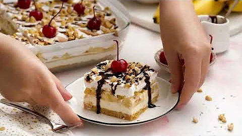 How to Make Banana Split Cake