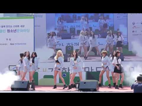 180526 MOMOLAND (모모랜드) - 뿜뿜 (BBoom BBoom) [4K] 직캠 Fancam (2018U클린콘서트)