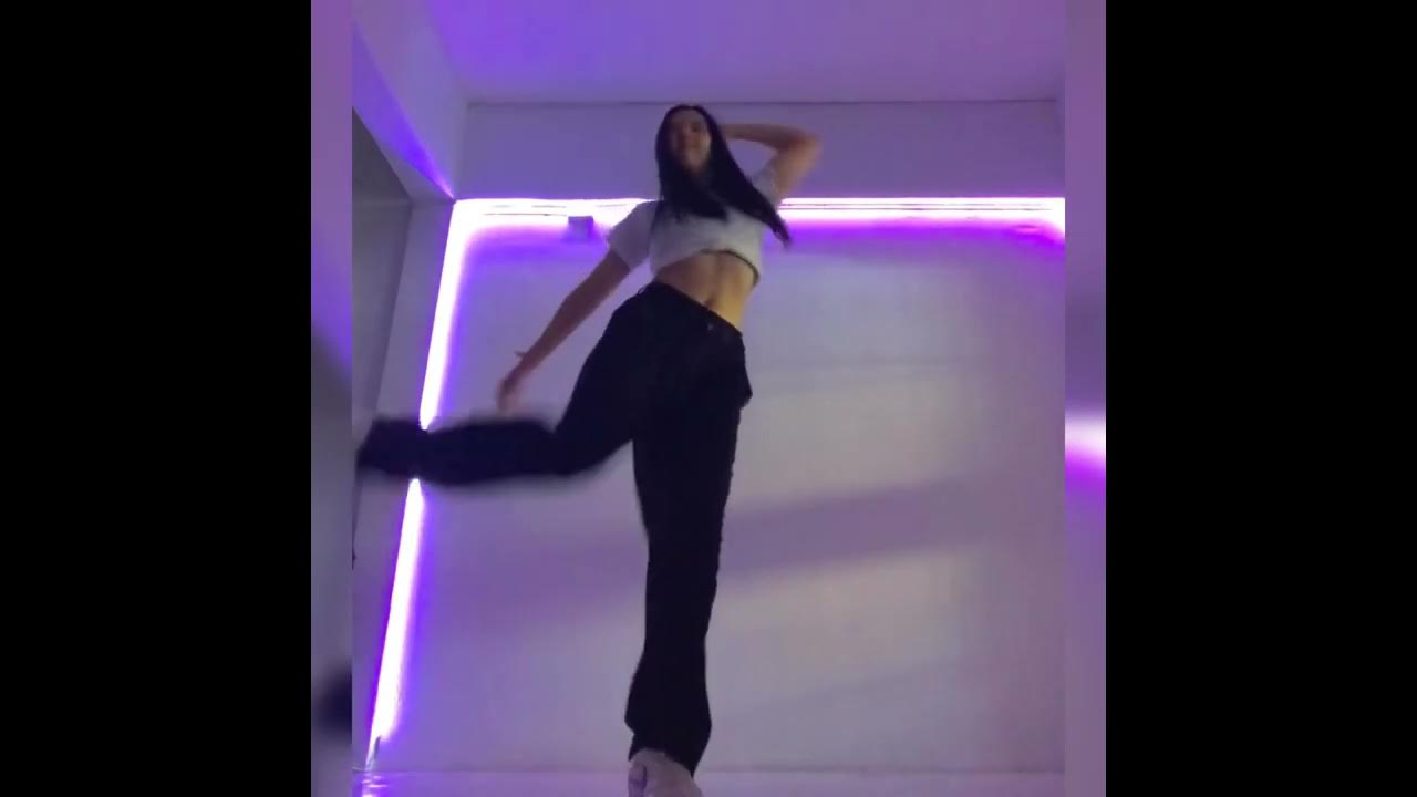 BTS - ‘Dynamite’ Dance Cover | JIRI