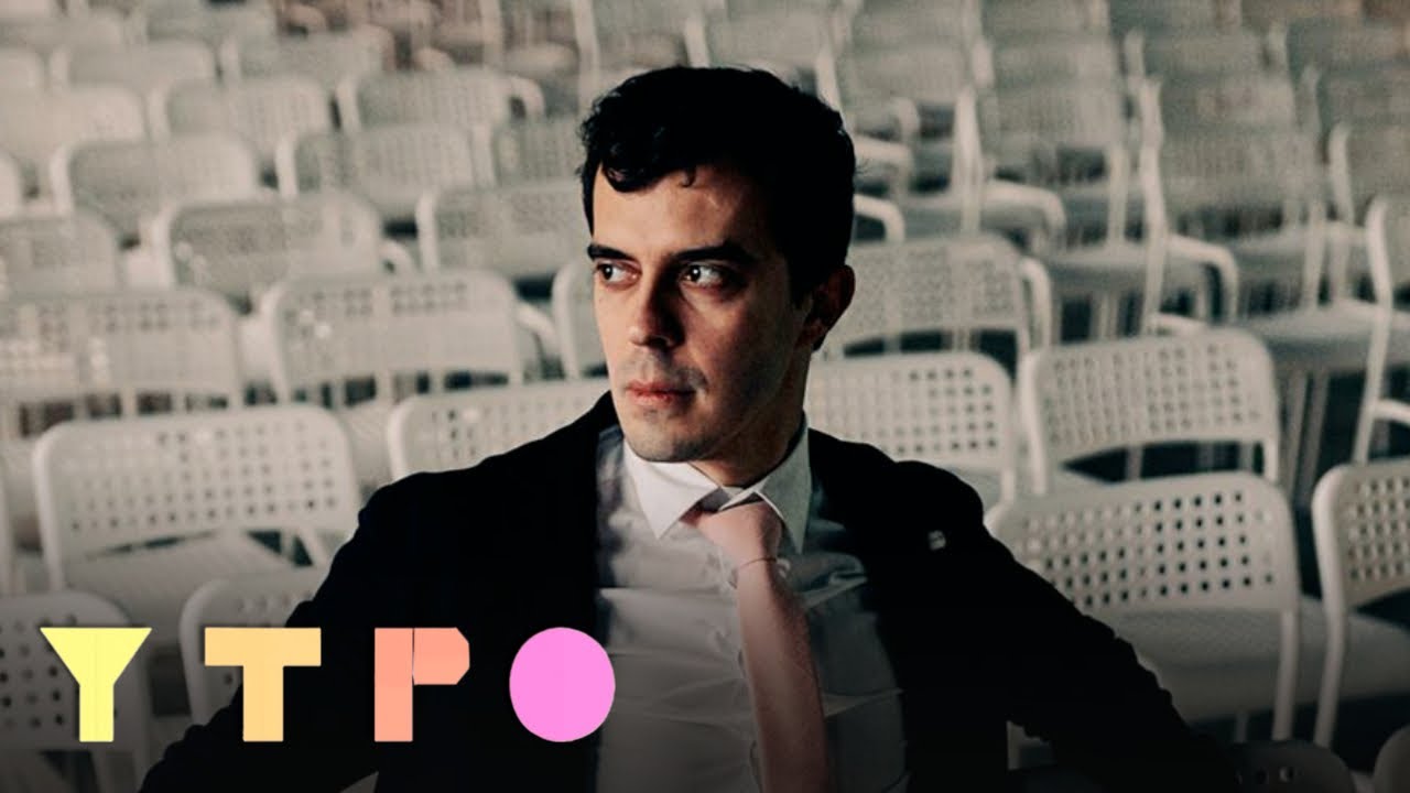 «Считал, что не осмелятся его арестовать». Полиция пришла к главреду The Insider Роману Доброхотову