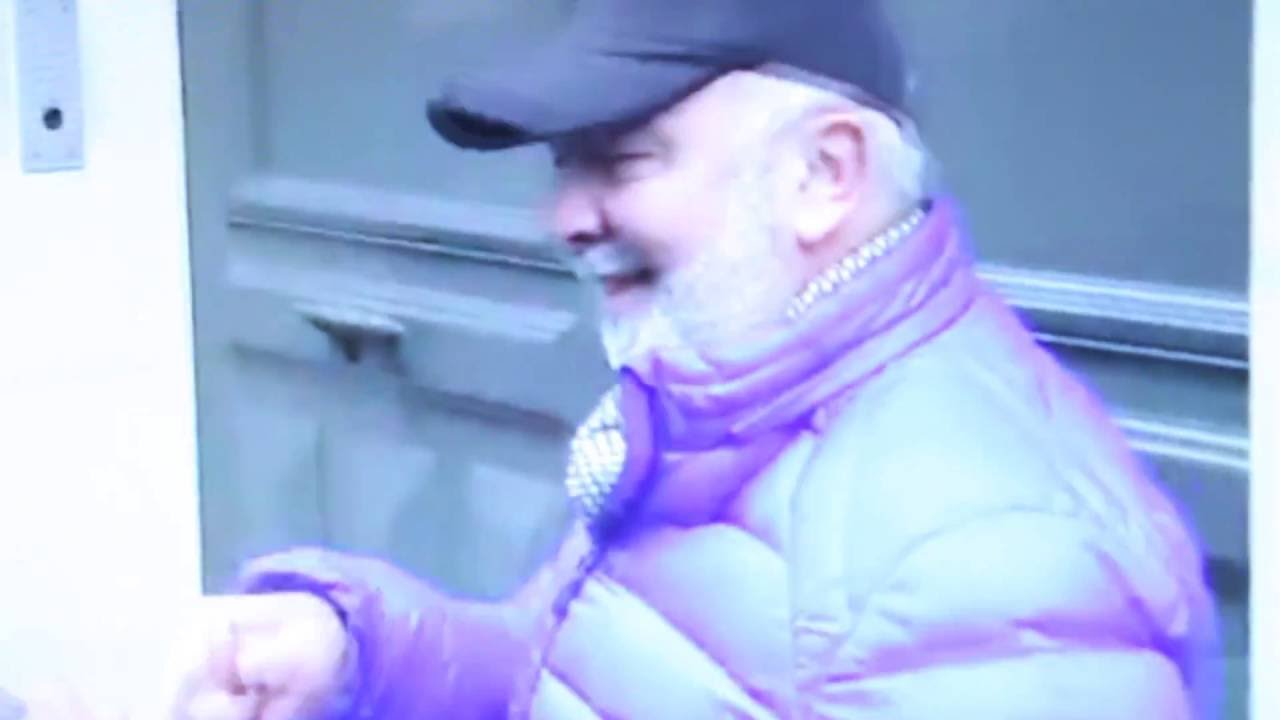 Gerard Jugno 106 - "Village Coq" LINGE057