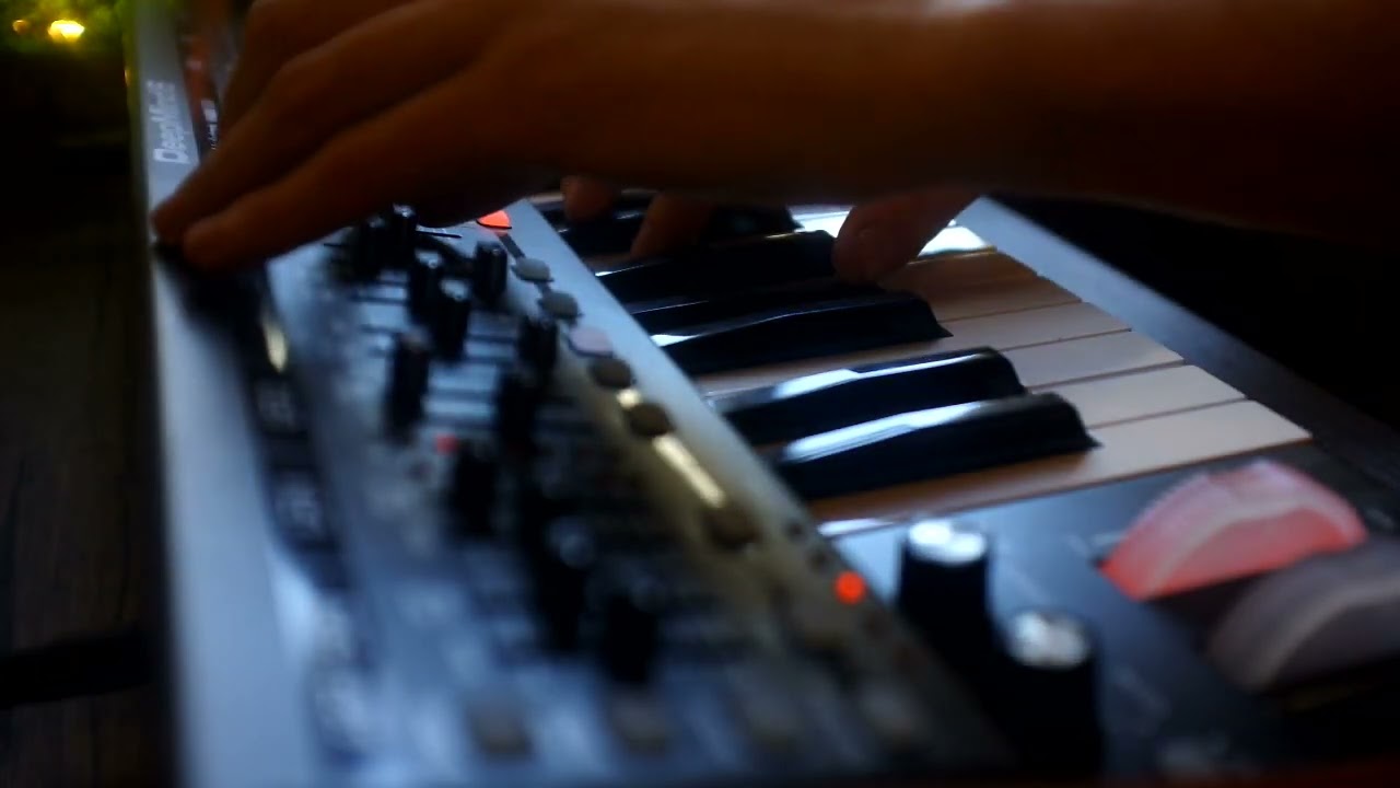 Amazing sound Behringer Deep Mind 6 Ambient live music