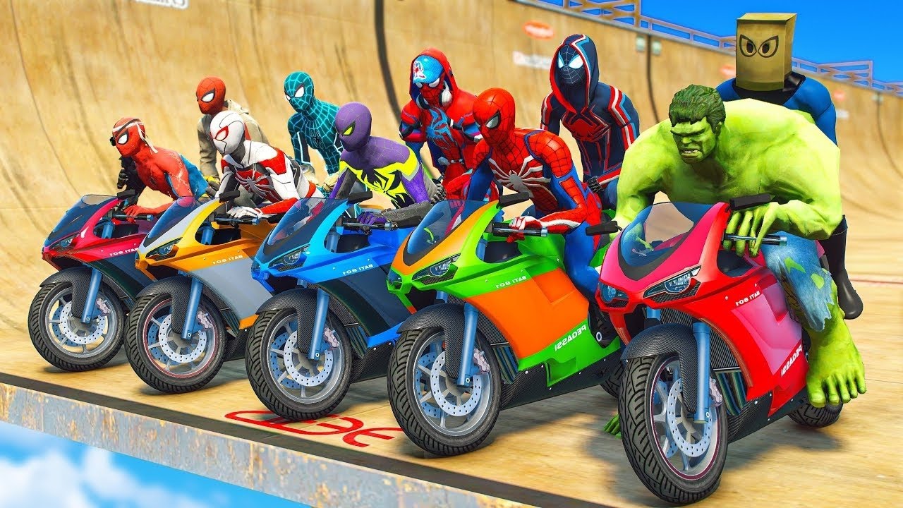Team SPIDER-MAN Color & Hulk Race Go Uphill Over the Ocean Ramps ...