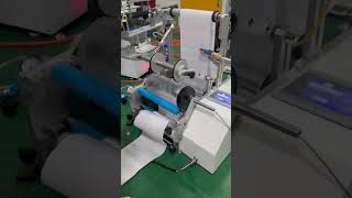 Semi-automatic round bottle labeling machine