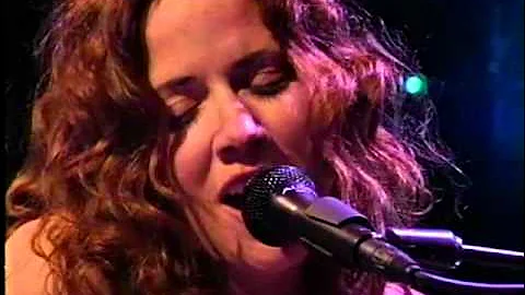 Sheryl Crow - Unplugged Concert in Brooklyn, NY (Full - 10 songs - 45 min)