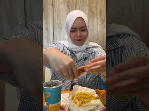 Nyobain makan di Mecca Friedchicken Blok M!! #kuliner #ayam #blokmplaza