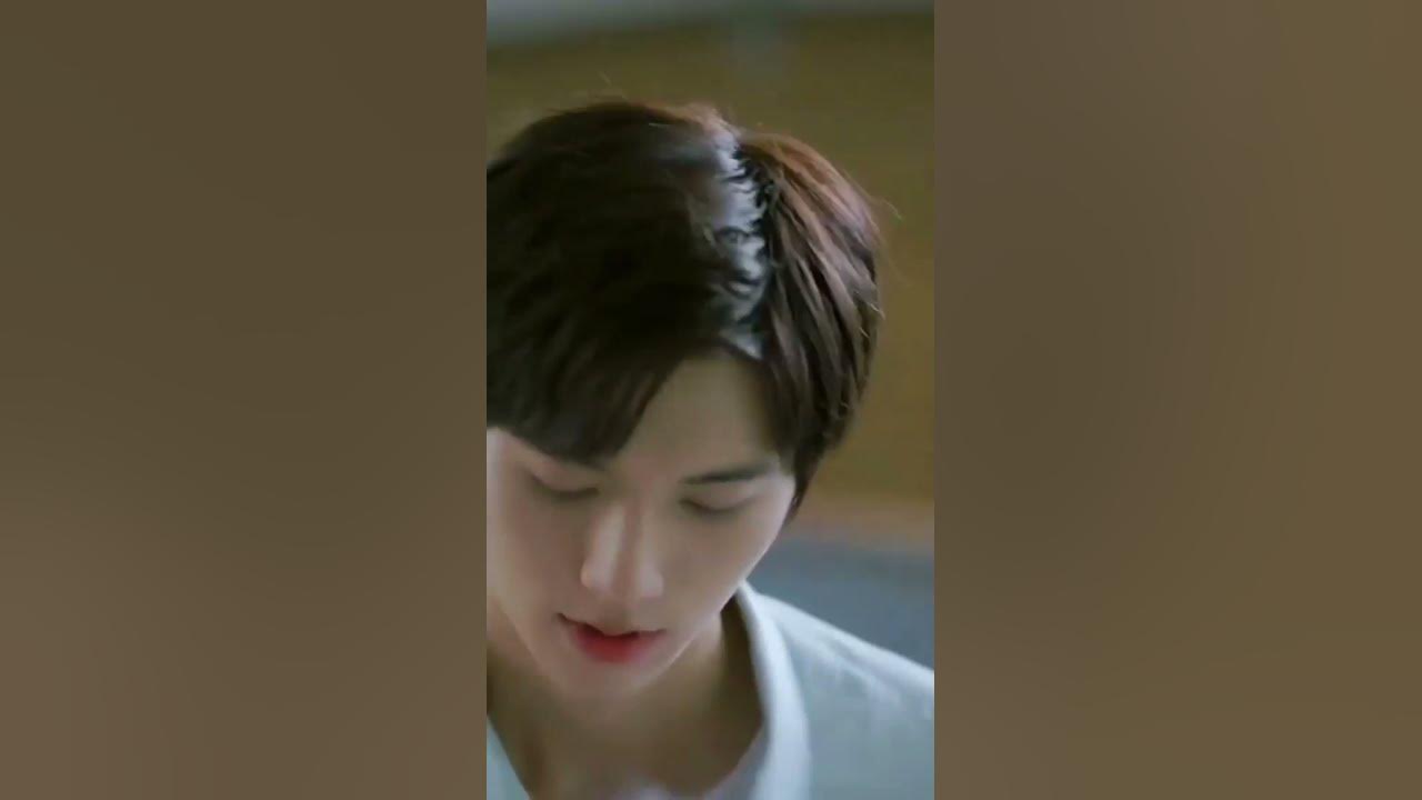 she is angry at boyfriend... 😖 Cdrama- ❤️ professional single ❤️