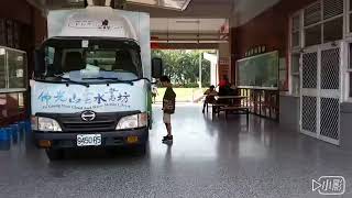 1070926-雲林莿桐鄉育仁國小 中廊走道的閱讀