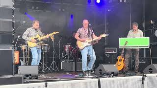 Blunderbuzz Tears 13 Juli 2024 Big Rivers Festival