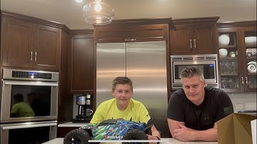 Introducing the Traxxas E-Revo 2.0 Part 1