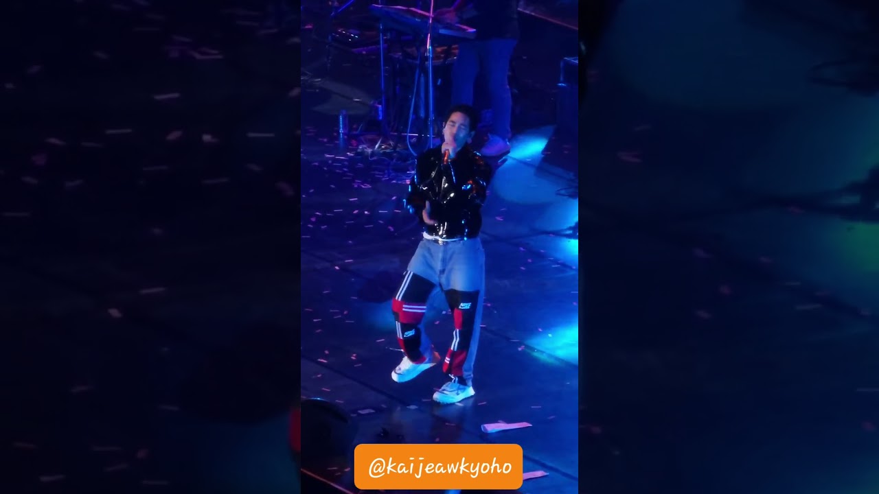 Versace on the floor - เป๊ก ผลิตโชค งานเลี้ยงผู้ถือหุ้น ปตท 16/07/2023