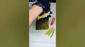 easy way to make temaki (hand roll sushi) #temaki #sushi #sushilovers