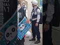 横一列の壁で、制止する神奈川県警察機動隊、デモ行進ゴール解散地点、【藤沢モスク建設反対デモ、河合ゆうすけ市議会議員、神奈川県藤沢駅】👮🚨