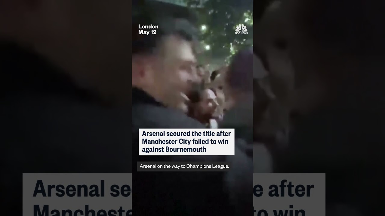 Arsenal fans celebrate long-awaited Premier League title Arsenal fans celebrate long-awaited Premier League title
